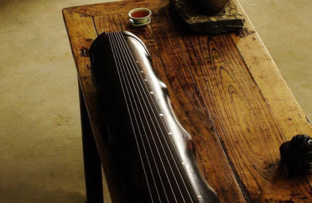 赤峰市古琴蕴含的传统文化，一把古琴制备出来要两年的时间